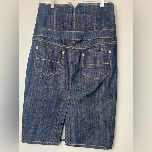 Denim Skirt with Yellow Buttons - Picture 3 of 3